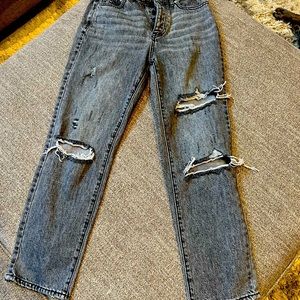 URBAN outfitter mom jeans